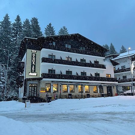 Manor Ski Hotel  Predeal Exterior foto